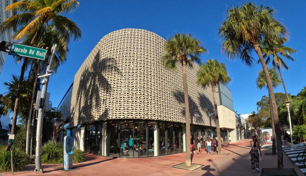 Nike store on outlet lincoln road